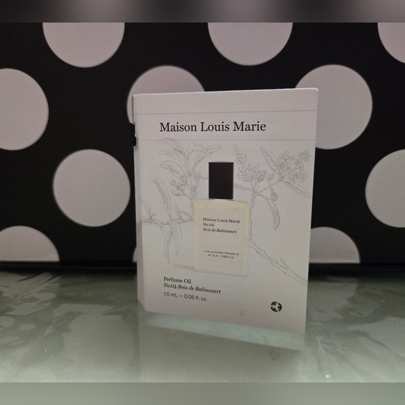 10/$25✨️Maison Louis Marie No.4 Oil✨️ - Picture 2 of 2